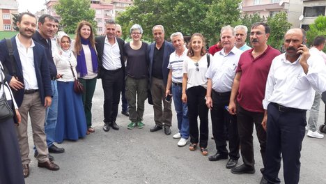 Kati Engel (MdL) und Arif Rüzgar als Wahlbeobachter in Istanbul zusammenmit Abgeordneten und Mitgliedern der HDP